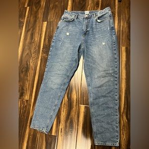 Urban outfitters high waisted mom jeans size 32